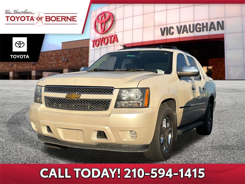 2013 Chevrolet Avalanche LTZ Black Diamond Edition 4WD