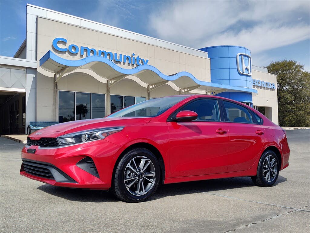2024 Kia Forte LXS FWD