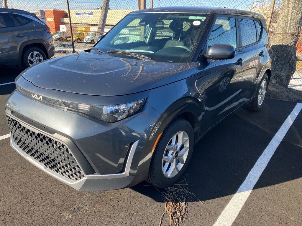 2024 Kia Soul LX FWD