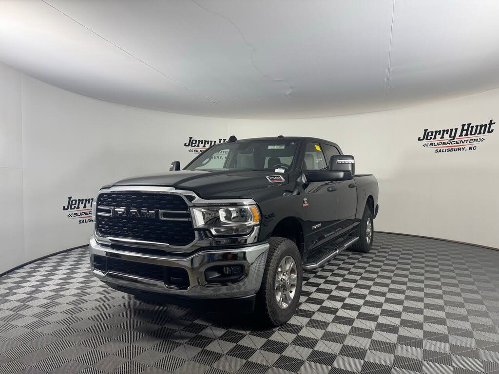 2024 RAM 2500 Big Horn Crew Cab 4WD