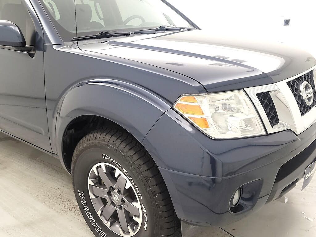 2020 Nissan Frontier PRO-4X Crew Cab 4WD