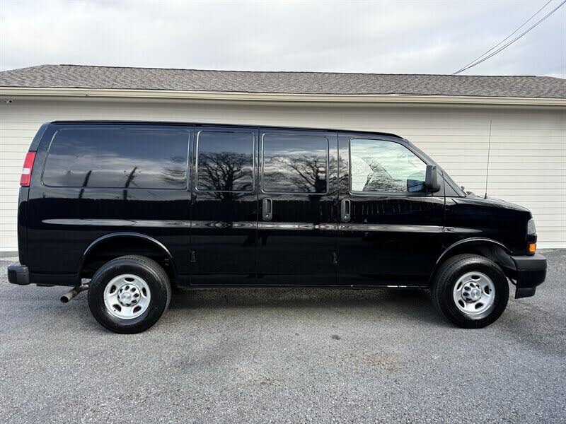 2023 Chevrolet Express Cargo 3500 RWD