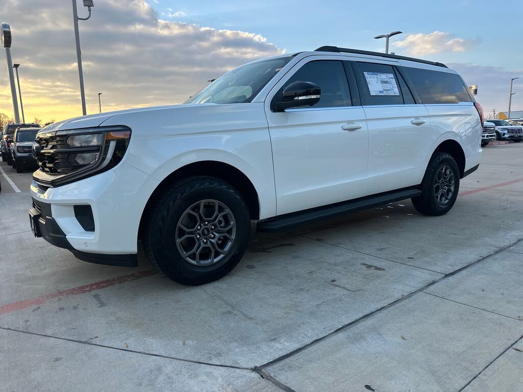 2026 Ford Expedition MAX Active RWD