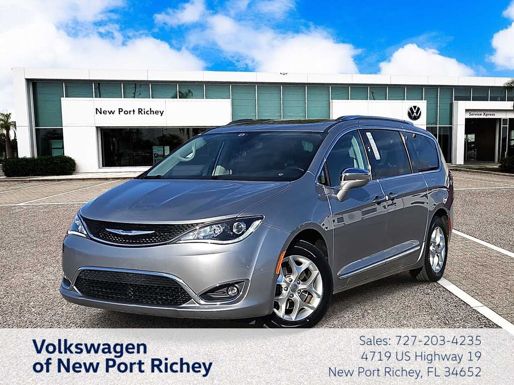 2020 Chrysler Pacifica Limited FWD