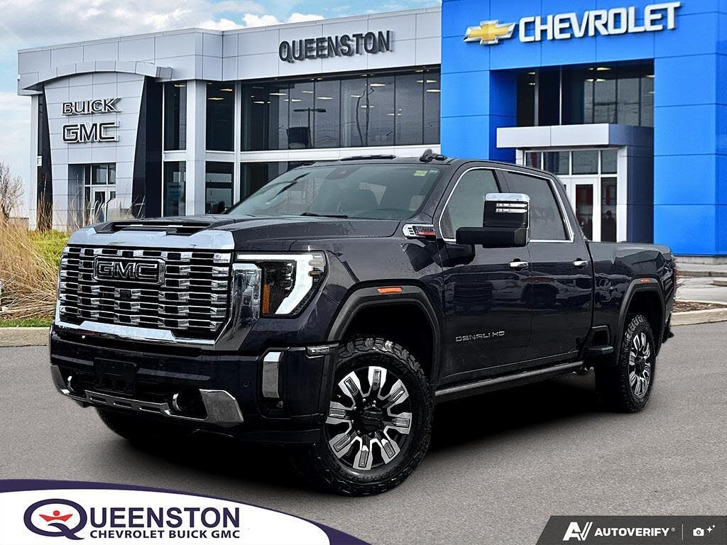 GMC Sierra 2500HD Denali Crew Cab 4WD 2024