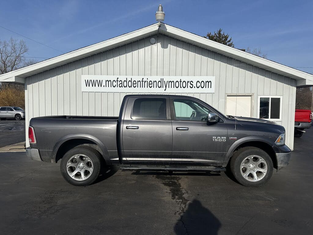 2016 RAM 1500 Laramie Crew Cab 4WD