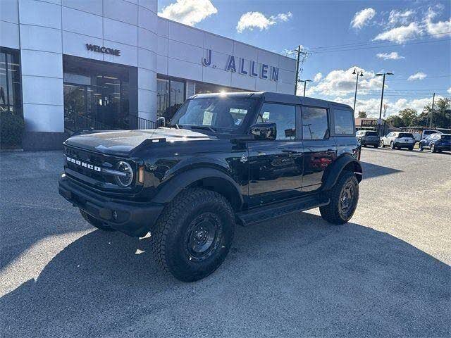 2025 Ford Bronco Outer Banks 4-Door 4WD