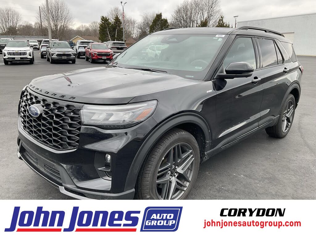 2025 Ford Explorer ST-Line AWD