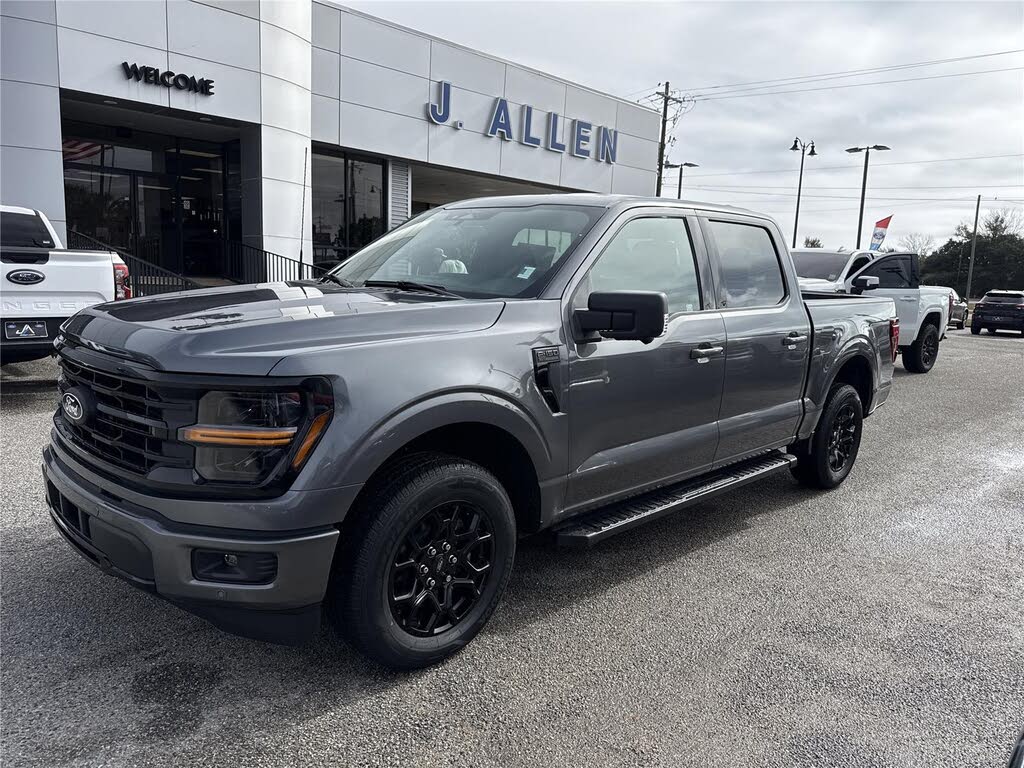 2025 Ford F-150 XLT SuperCrew RWD