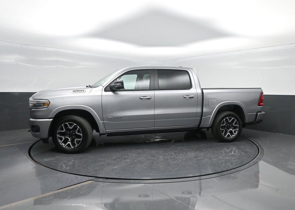 2026 RAM 1500 Laramie Crew Cab 4WD
