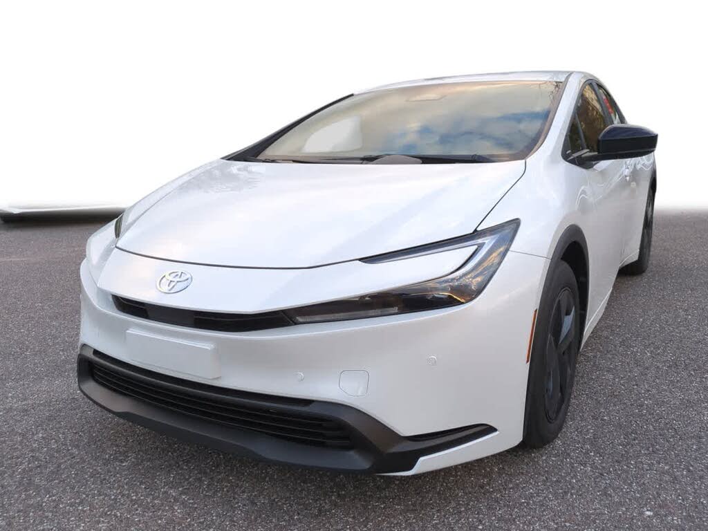 2026 Toyota Prius LE FWD