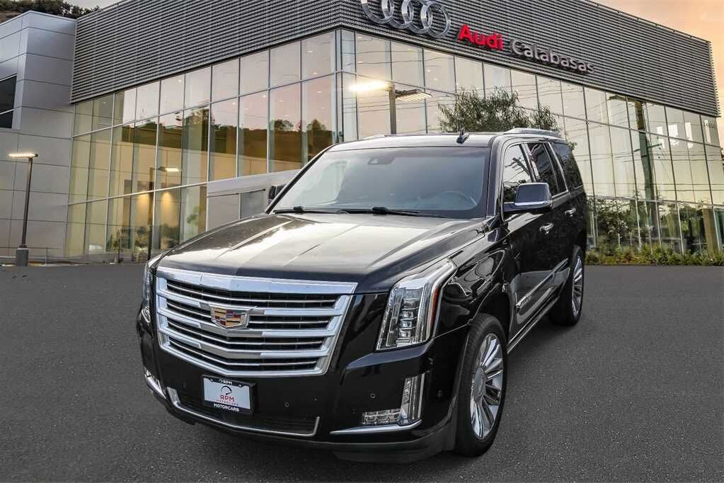 2017 Cadillac Escalade Platinum RWD