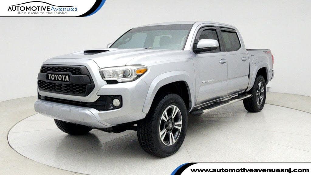 2017 Toyota Tacoma TRD Sport V6 Double Cab 4WD