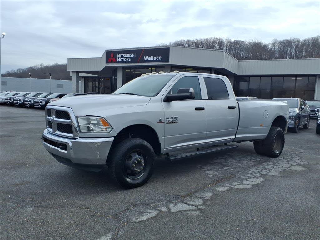2017 RAM 3500 Tradesman Crew Cab LB DRW 4WD