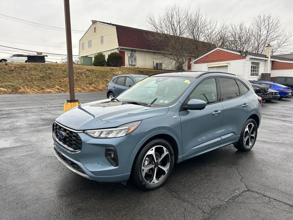 2023 Ford Escape ST-Line Select AWD