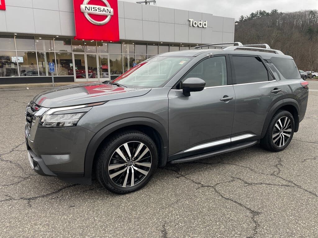 2024 Nissan Pathfinder Platinum 4WD