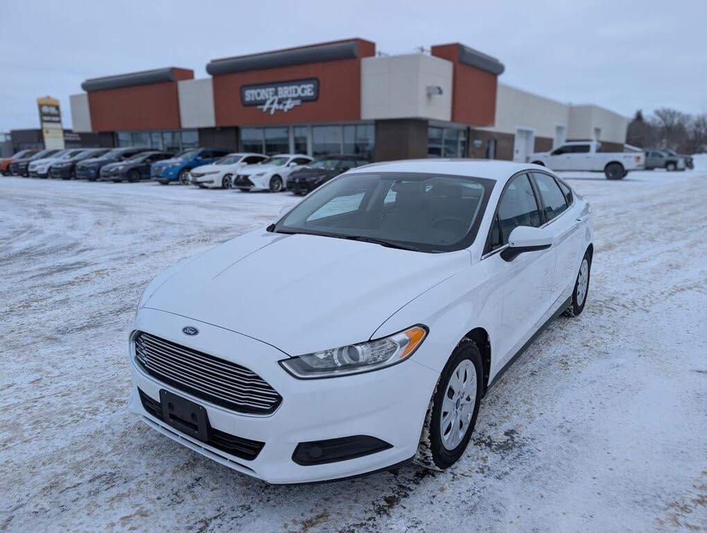 2013 Ford Fusion S