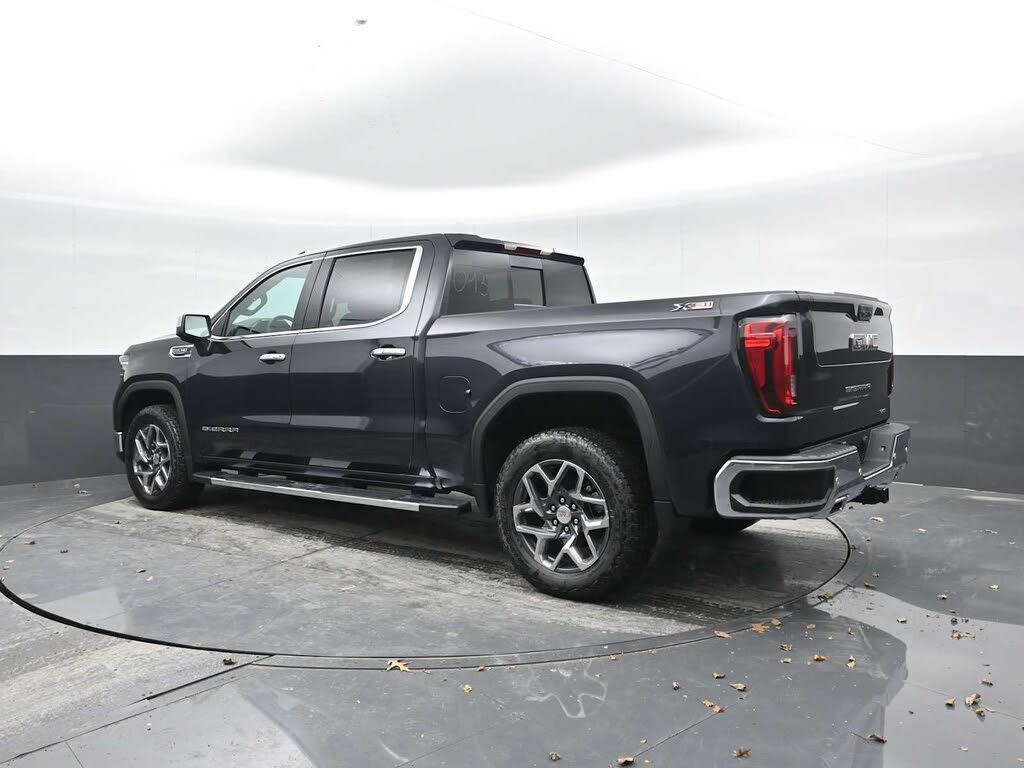 2026 GMC Sierra 1500 SLT Crew Cab 4WD
