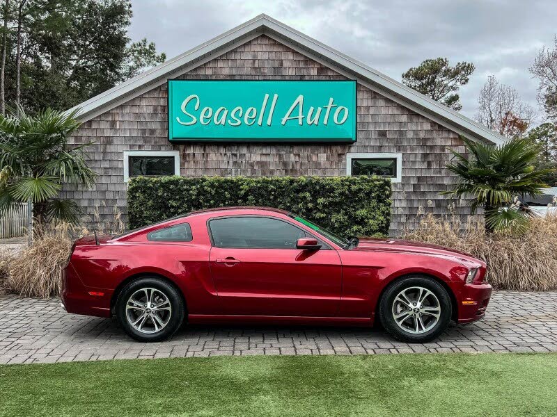 2014 Ford Mustang V6 Premium Coupe RWD