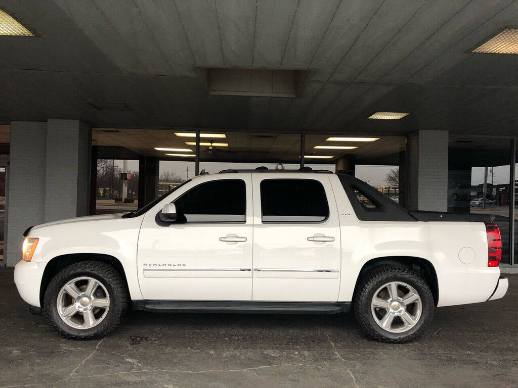 2011 Chevrolet Avalanche LTZ 4WD