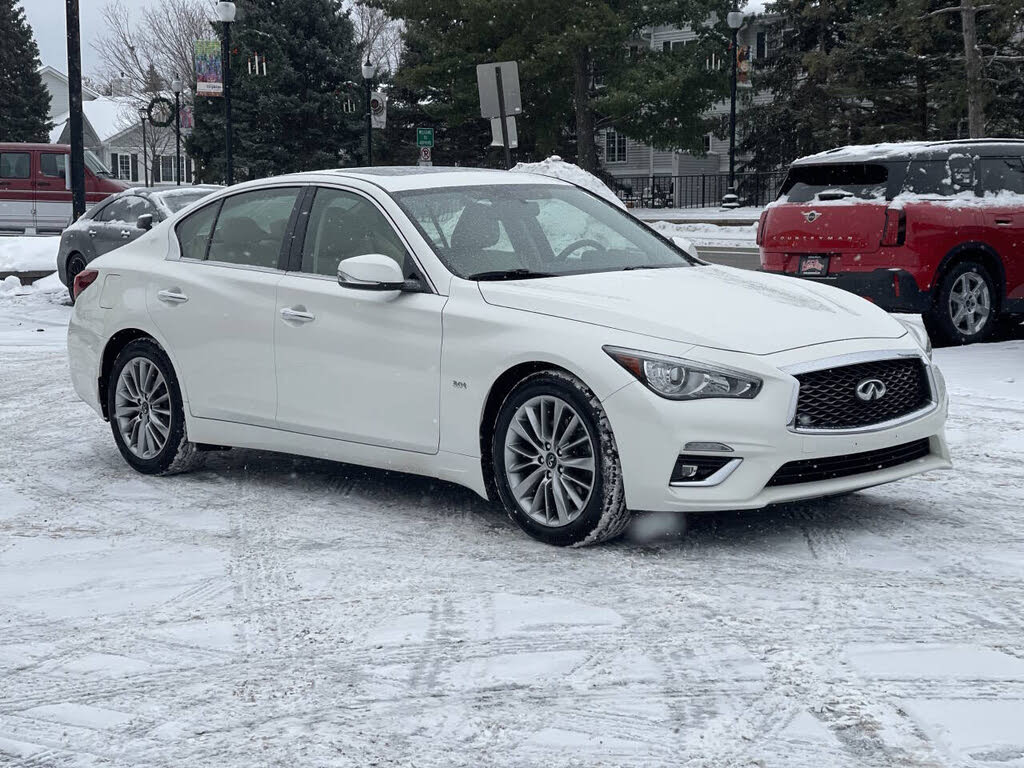 2018 INFINITI Q50 3.0t Luxe AWD