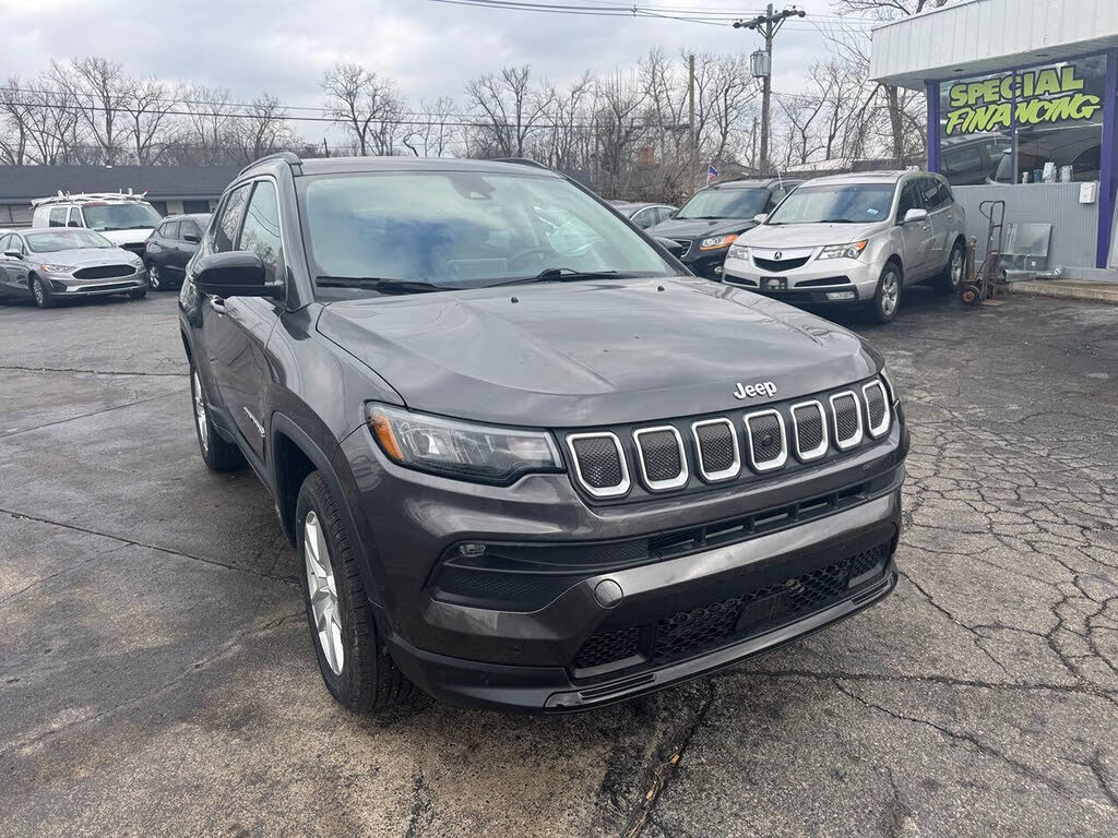 2022 Jeep Compass Latitude 4WD