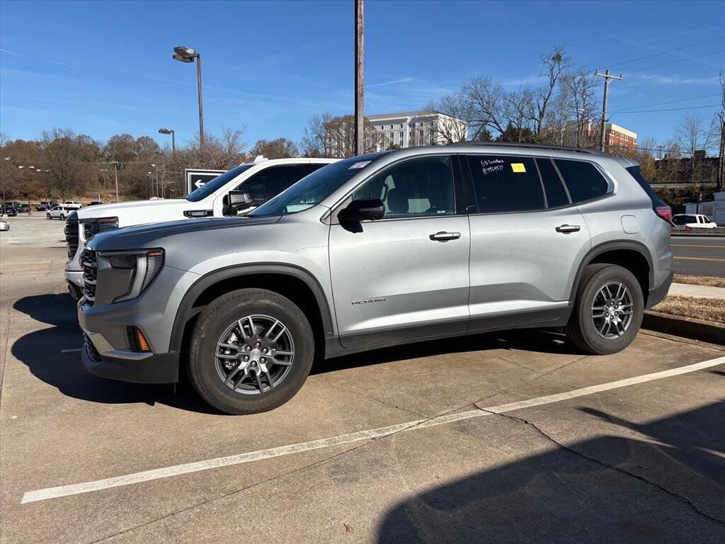 2025 GMC Acadia Elevation FWD