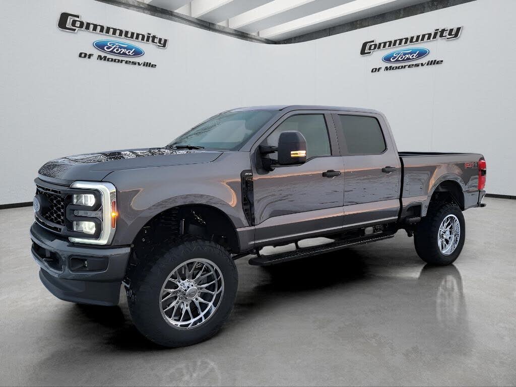 2026 Ford F-250 Super Duty XL Crew Cab 4WD