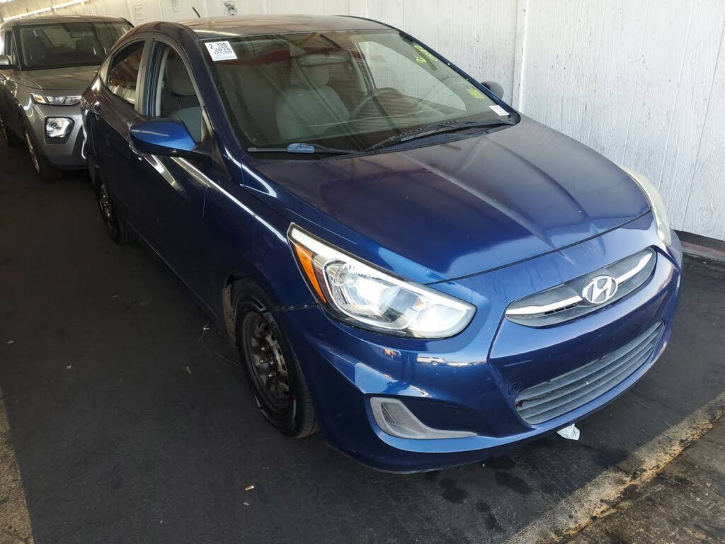 2016 Hyundai Accent SE Sedan FWD