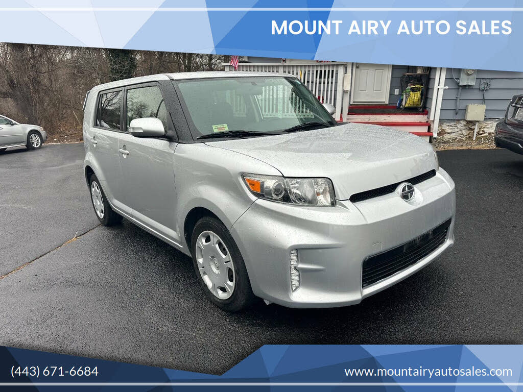2013 Scion xB Base