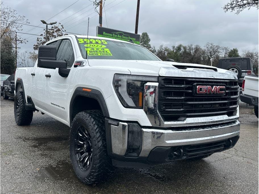 2024 GMC Sierra 3500HD Pro Crew Cab 4WD