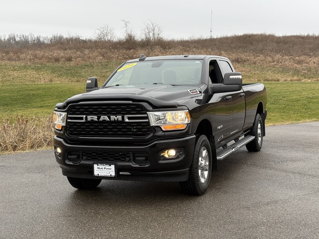 2024 RAM 3500 Big Horn Crew Cab LB 4WD