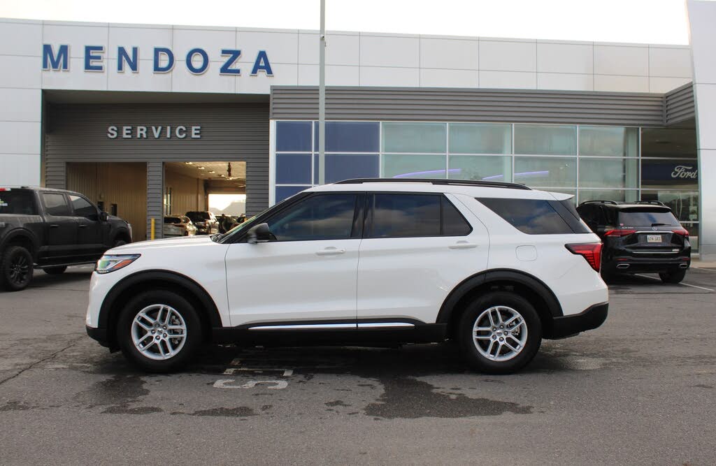 2025 Ford Explorer Active RWD