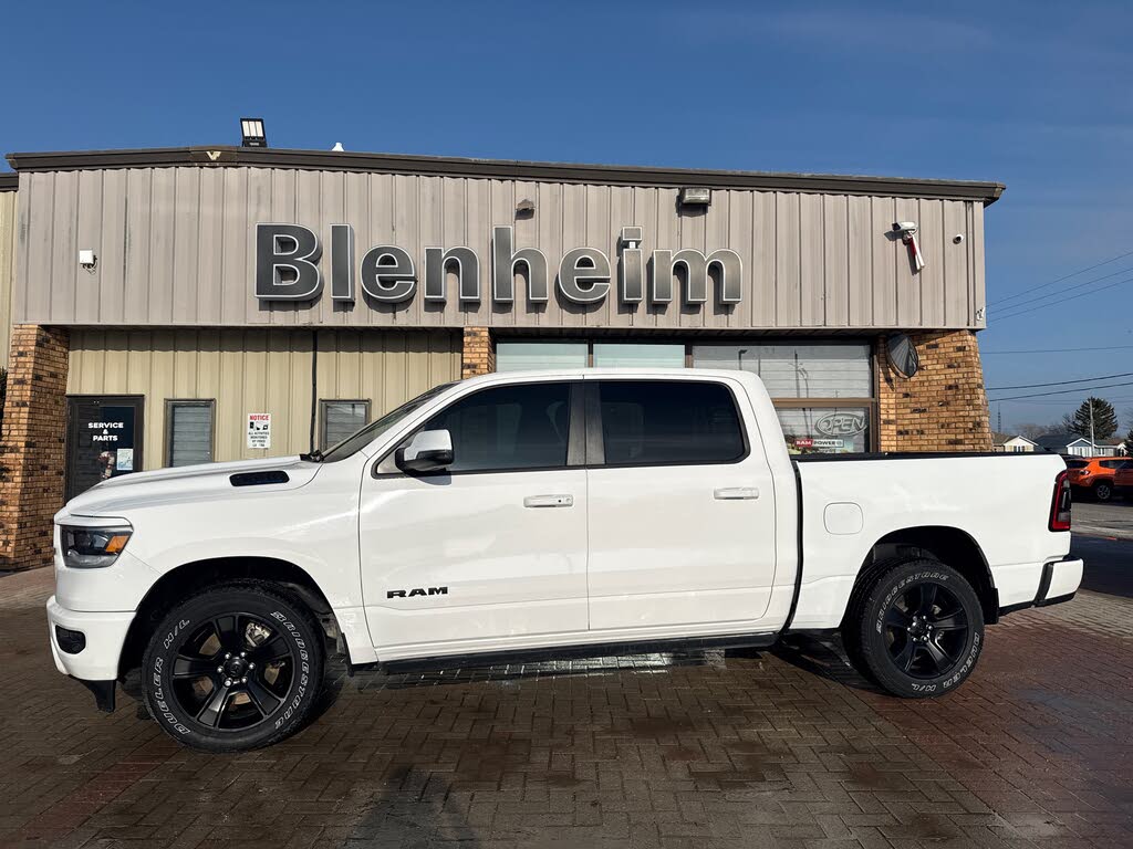 RAM 1500 Sport Crew Cab 4WD 2023