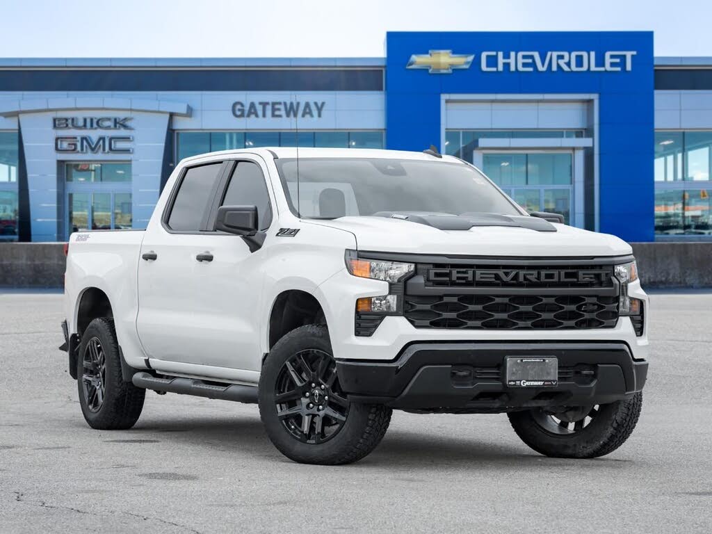 Chevrolet Silverado 1500 Custom Trail Boss Crew Cab 4WD 2024