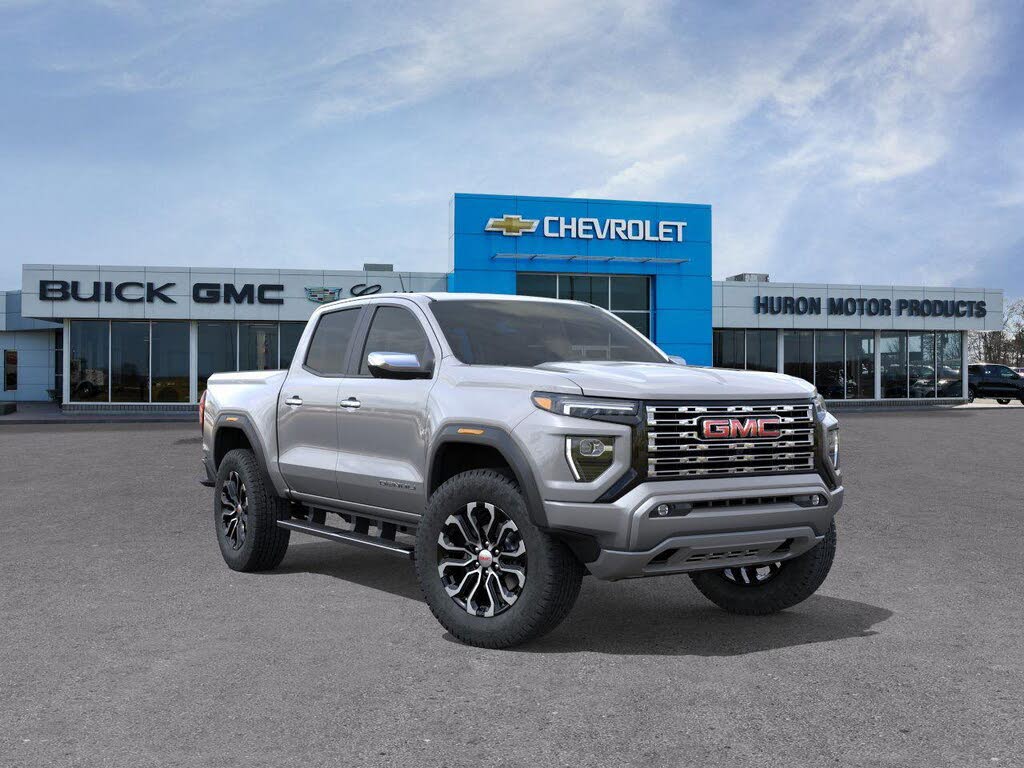 GMC Canyon Denali Crew Cab 4WD 2026