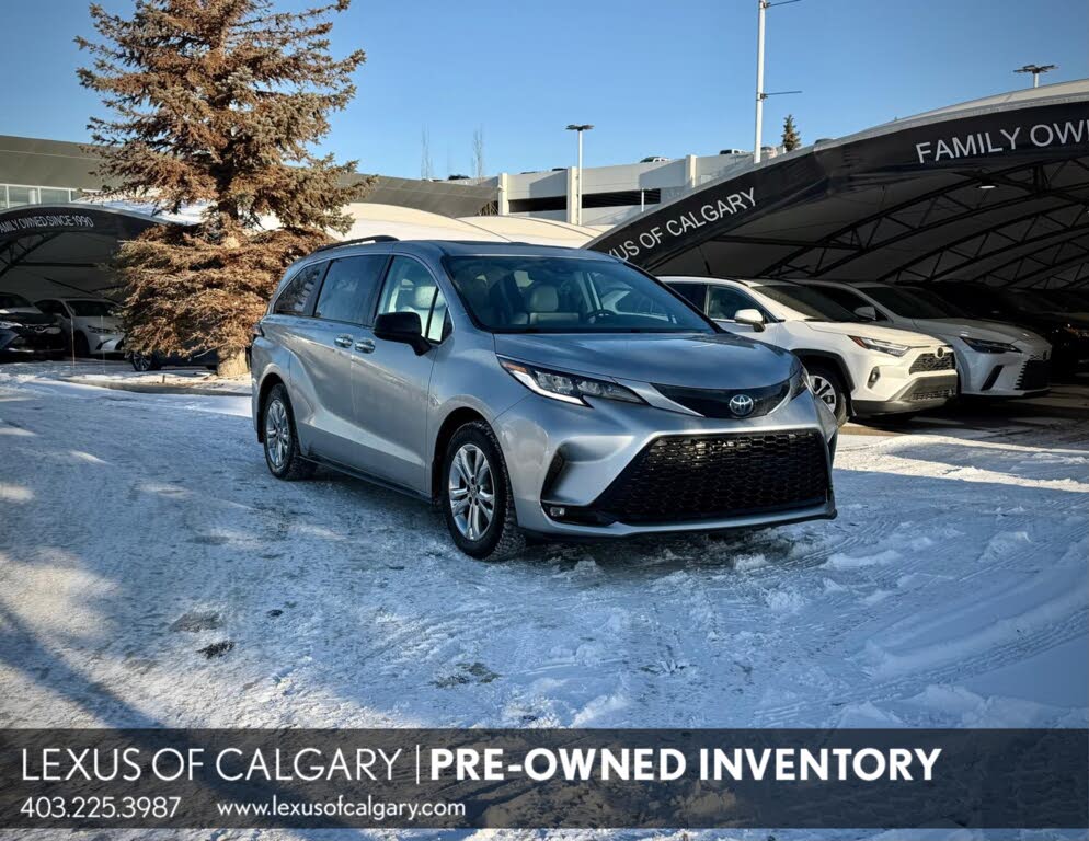 2022 Toyota Sienna XSE 7-Passenger AWD
