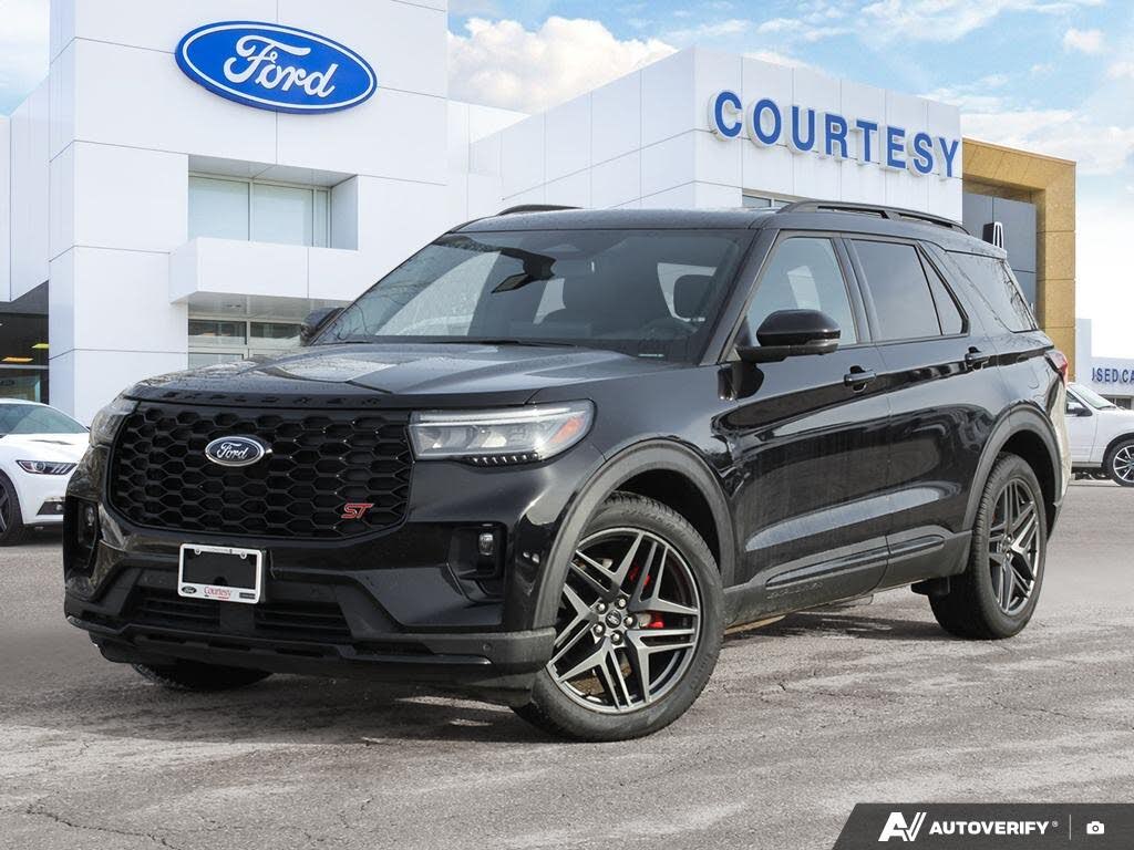 2025 Ford Explorer ST AWD
