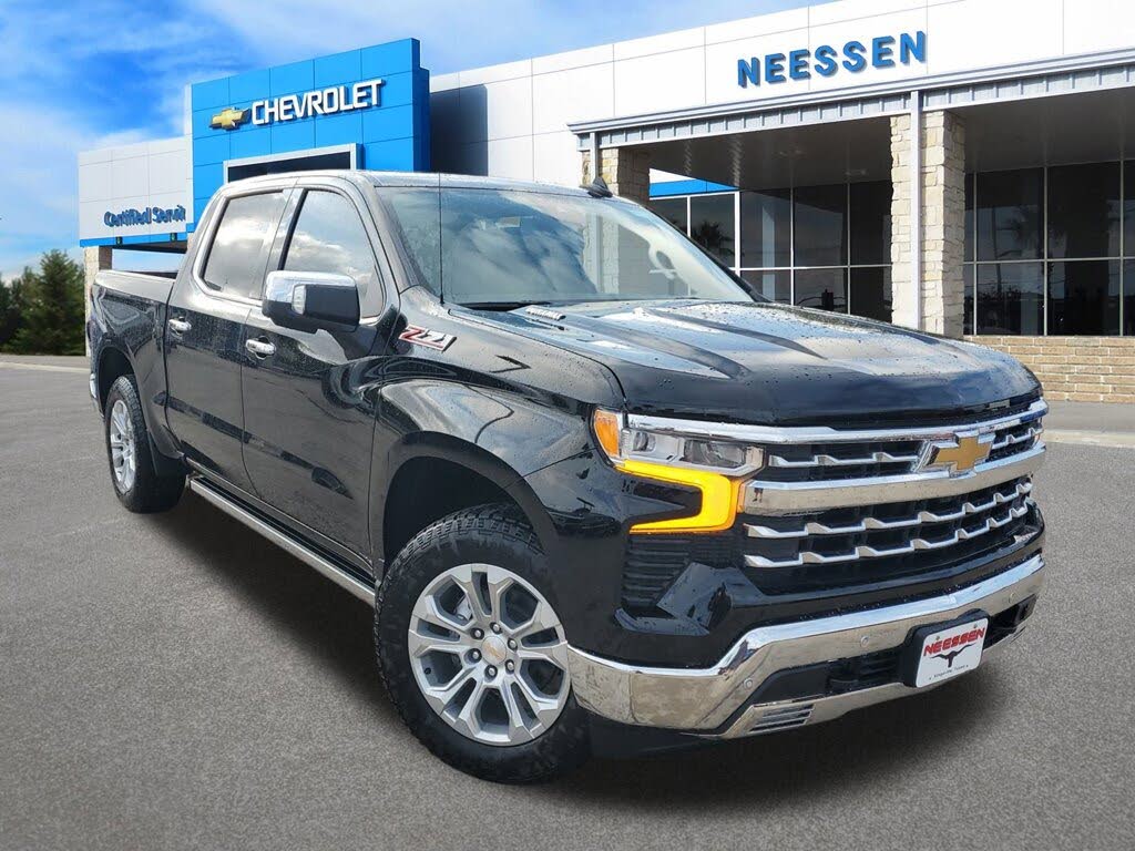 2026 Chevrolet Silverado 1500 LTZ Crew Cab 4WD