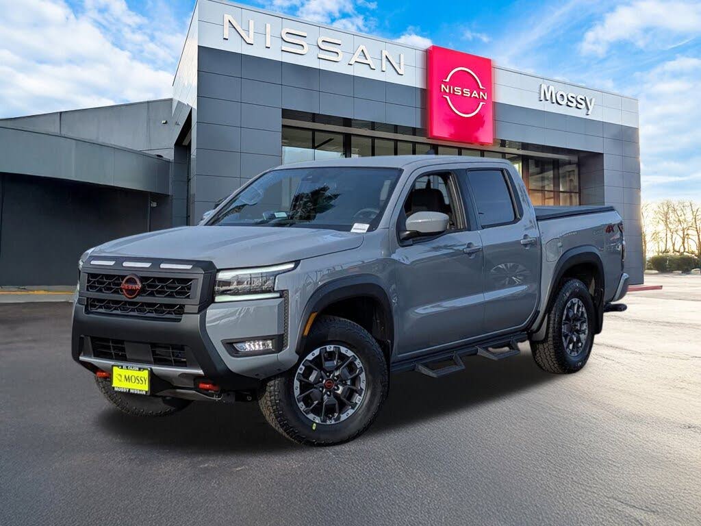 2026 Nissan Frontier PRO-4X Crew Cab 4WD