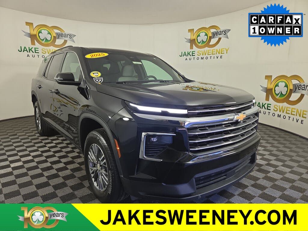 2025 Chevrolet Traverse LT FWD