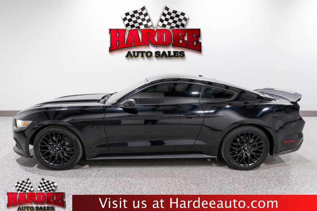 2016 Ford Mustang GT Premium Coupe RWD