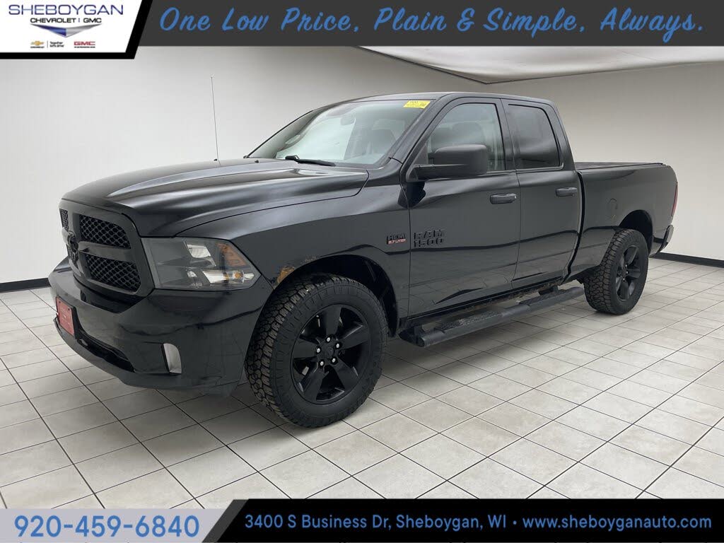 2017 RAM 1500 Express Quad Cab 4WD