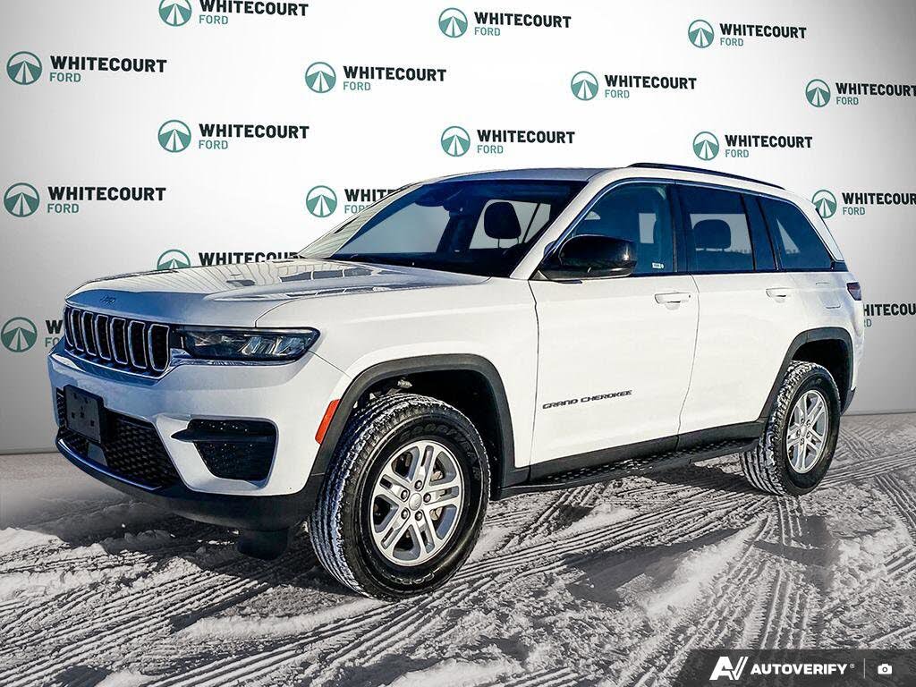 2023 Jeep Grand Cherokee Laredo 4WD
