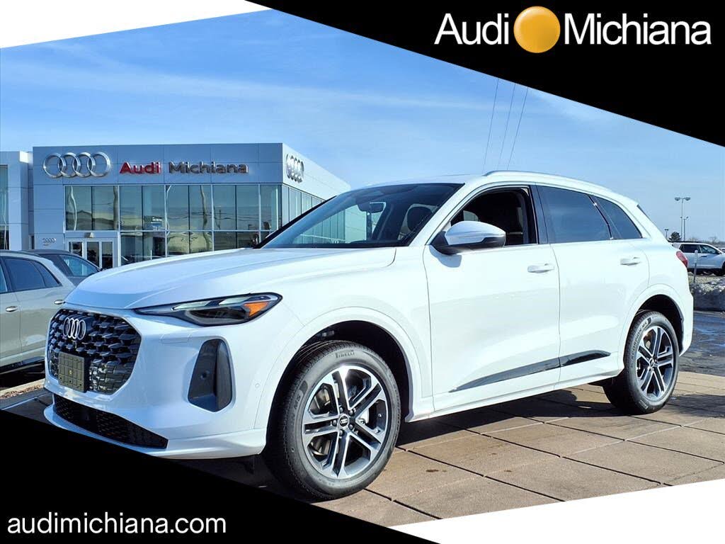 2025 Audi Q5 quattro Premium 40 TFSI