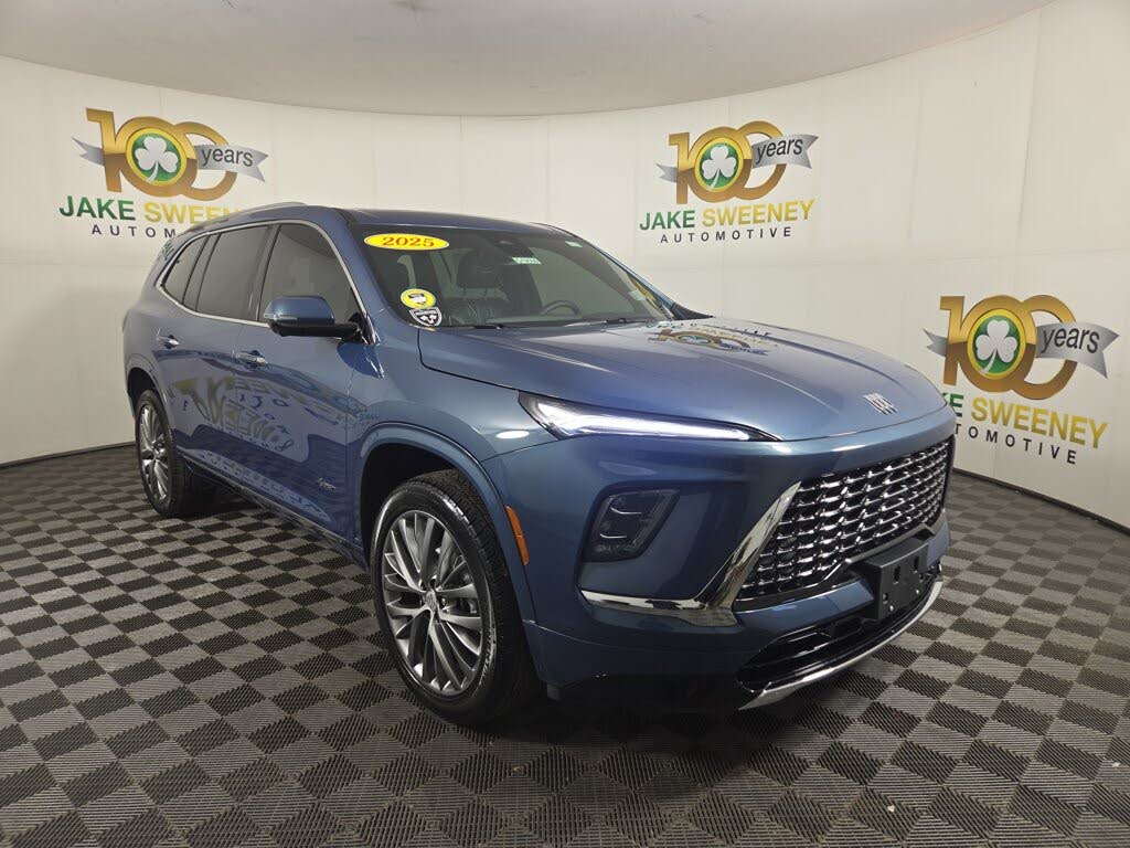 2025 Buick Enclave Avenir AWD