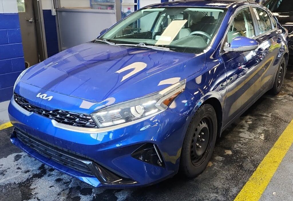 2022 Kia Forte EX FWD