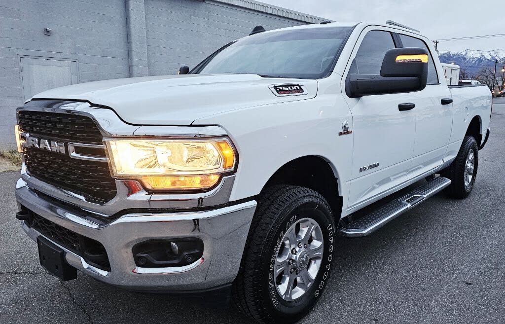 2024 RAM 2500 Big Horn Crew Cab 4WD