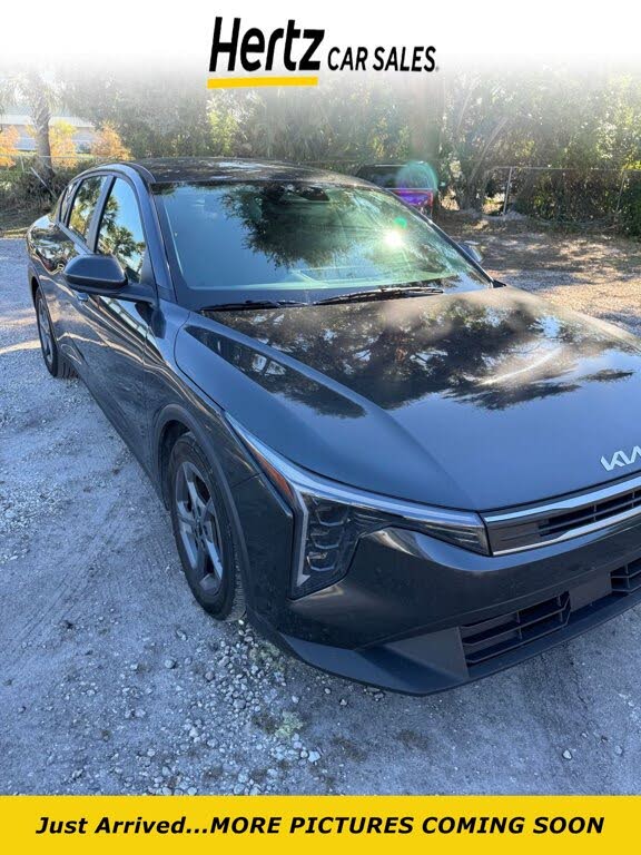 2025 Kia K4 LXS FWD