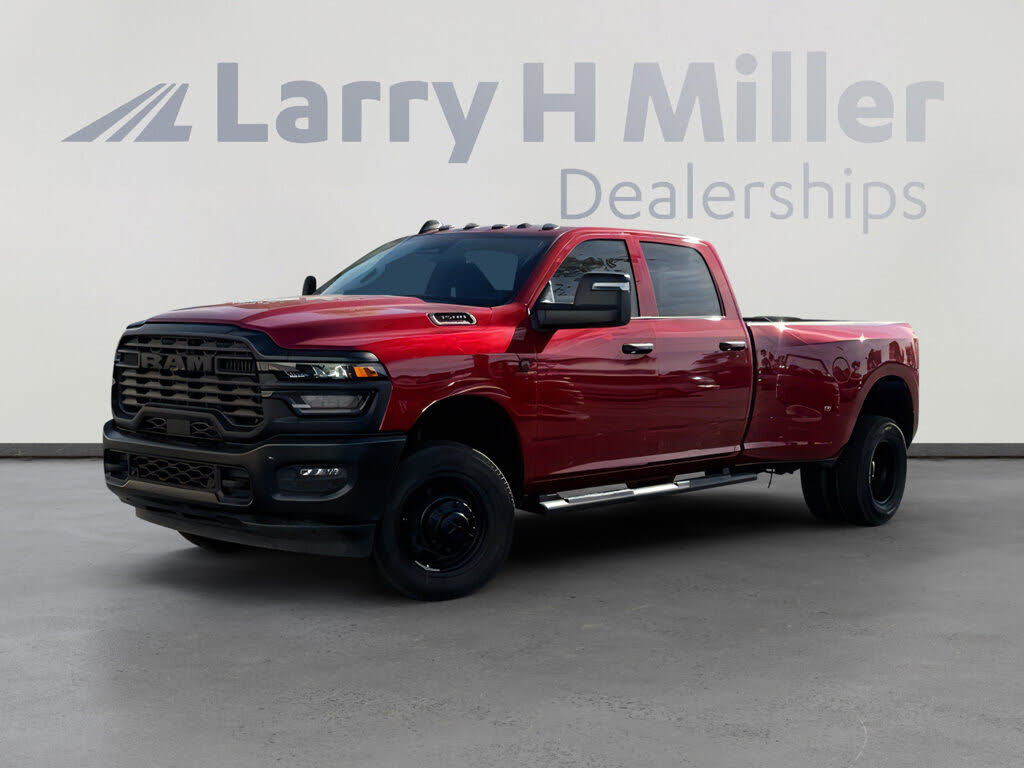 2026 RAM 3500 Tradesman Crew Cab LB DRW 4WD
